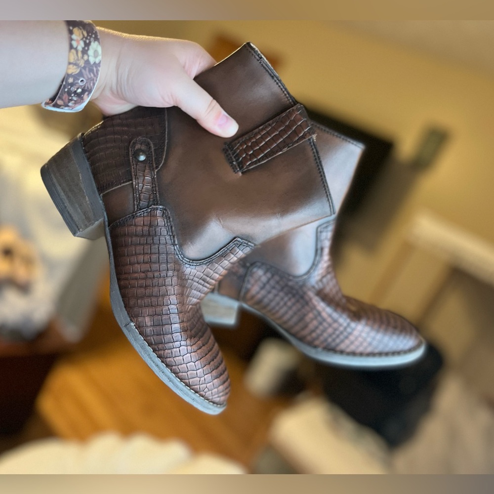 Sterling River Leather Boots